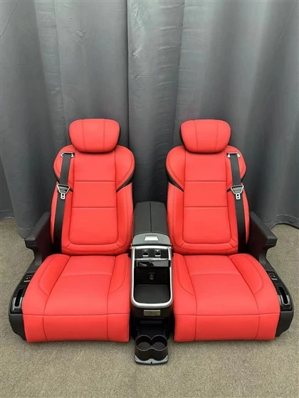 Kursi Land Cruiser